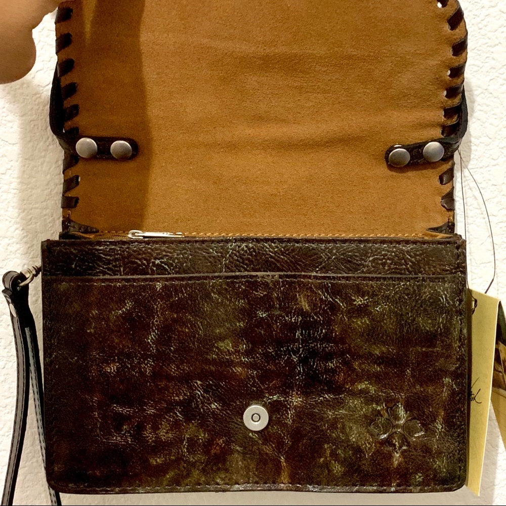 ⬇️ $140 | Patricia Nash Tooled Crossbody Bag. - Picture 4 of 7